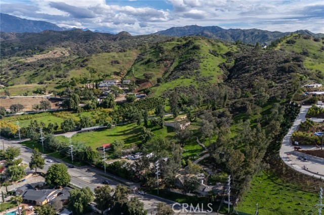 Detail Gallery Image 14 of 17 For 9528 N Sunland Blvd, Shadow Hills,  CA 91040 - – Beds | – Baths