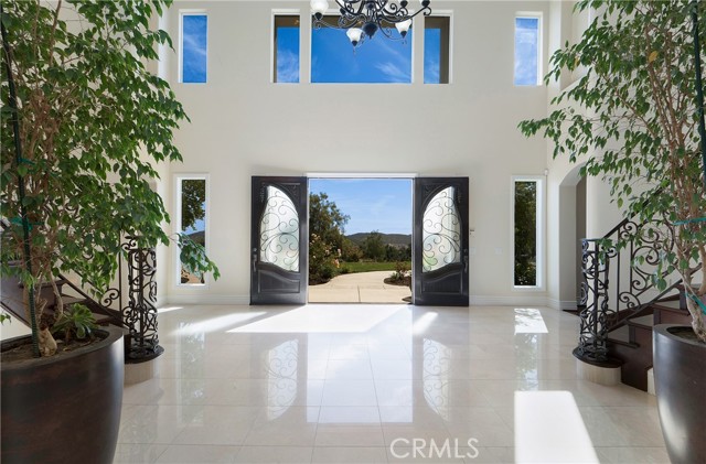 Image 15 of 58 For 26005 Arjuna Avenue