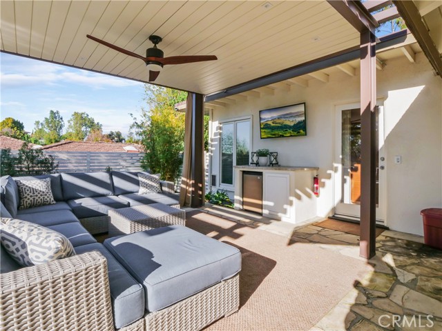 15 Dorado Place, Rolling Hills Estates, California 90274, 4 Bedrooms Bedrooms, ,2 BathroomsBathrooms,Residential,Sold,Dorado,SB22016341