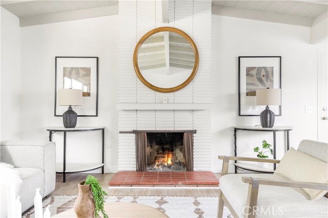 Detail Gallery Image 5 of 27 For 130 43rd, Newport Beach,  CA 92663 - 4 Beds | 3 Baths