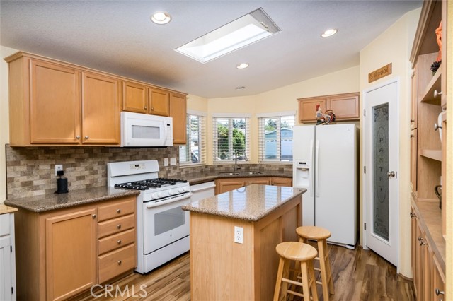 Detail Gallery Image 10 of 56 For 38079 Calle De Amor, Murrieta,  CA 92563 - 3 Beds | 2 Baths