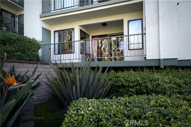 4109 Apricot Drive, Irvine CA: https://media.crmls.org/medias/8fc81e9d-dee5-45be-b3b4-742515c03cc6.jpg