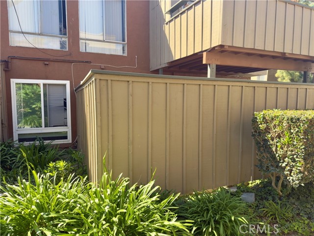 Detail Gallery Image 5 of 5 For 1001 W Stevens Ave, Santa Ana,  CA 92707 - – Beds | – Baths