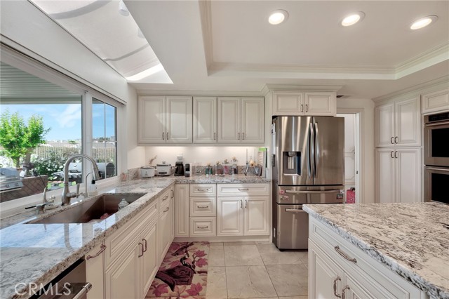 19654 Pine Valley Way, Porter Ranch CA: https://media.crmls.org/medias/8fca4bb0-85e0-4d8d-b3f7-2a8eec2521b9.jpg