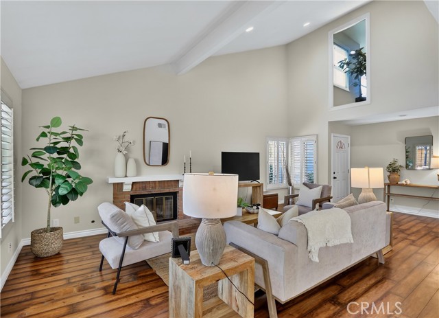 Detail Gallery Image 12 of 52 For 21016 Champlain, Lake Forest,  CA 92630 - 3 Beds | 2 Baths