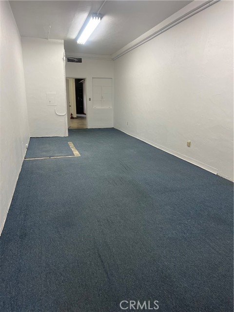 4310 W Victory Boulevard, Burbank, California 91505, ,Commercial Lease,For Rent,4310 W Victory Boulevard,CRBB25020071