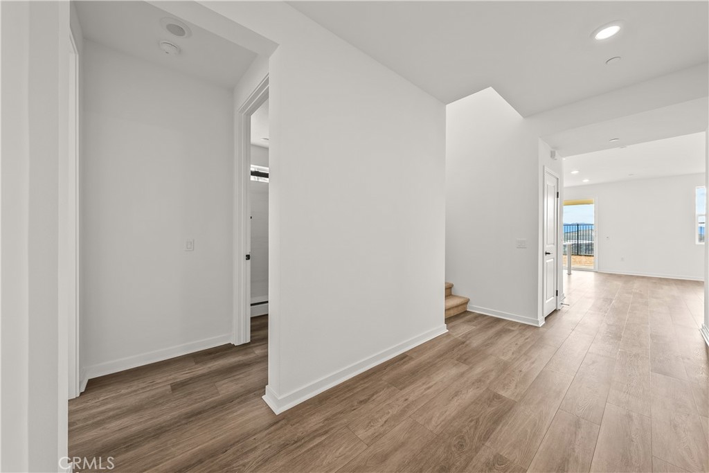 MLS #SR25261066 image #9