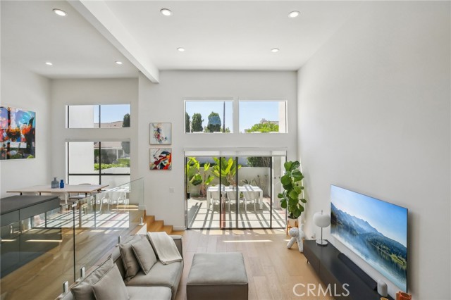 Detail Gallery Image 3 of 71 For 15 Waterway #11,  Irvine,  CA 92614 - 3 Beds | 2 Baths