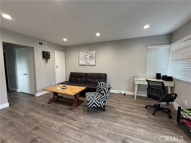3935 W Mcfadden Avenue, Santa Ana CA: https://media.crmls.org/medias/8fcc944e-da13-49de-938e-c36778a5df95.jpg