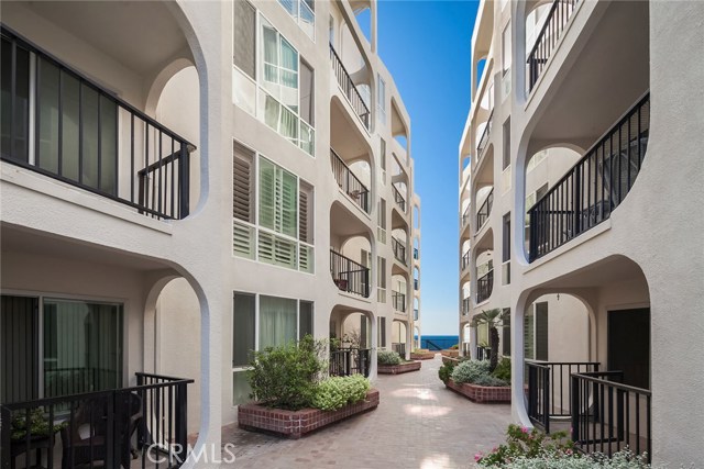 565 Esplanade, Redondo Beach, California 90277, 1 Bedroom Bedrooms, ,1 BathroomBathrooms,Residential,Sold,Esplanade,PV17218278