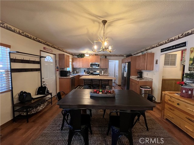 Detail Gallery Image 15 of 35 For 39307 Lark Rd, Big Bear Lake,  CA 92315 - 5 Beds | 2 Baths