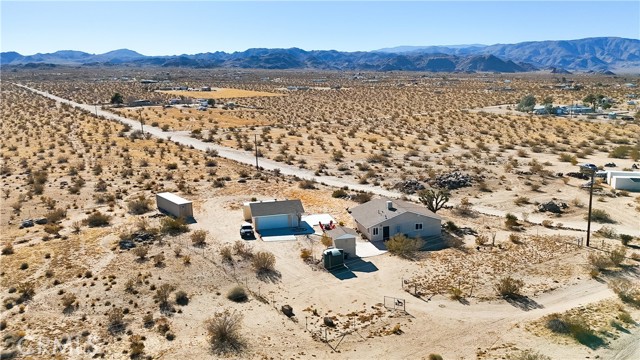 Detail Gallery Image 1 of 37 For 5651 Periman Ave, Landers,  CA 92285 - 3 Beds | 1 Baths