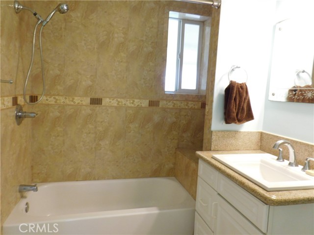 Detail Gallery Image 28 of 56 For 2669 W Russell Ave, Anaheim,  CA 92801 - 3 Beds | 2 Baths
