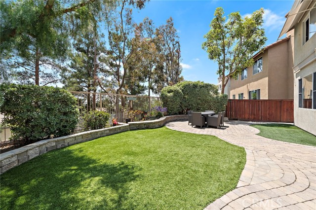 51 Calle Alamitos, Rancho Santa Margarita CA: https://media.crmls.org/medias/8fce6a0e-f0cf-4b45-af57-927189d985c6.jpg