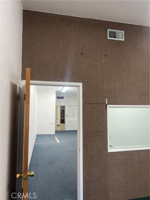 4310 W Victory Boulevard, Burbank, California 91505, ,Commercial Lease,For Rent,4310 W Victory Boulevard,CRBB25020071