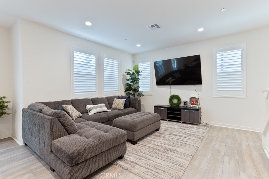 MLS #IV25186888 img 5