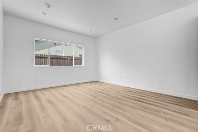 18152 Sunburst Street, Northridge CA: https://media.crmls.org/medias/8fcf0f32-65a0-4608-9ae5-5b909b8fe727.jpg