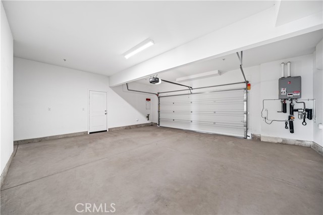 9570 Bluewater Place, Rancho Cucamonga CA: https://media.crmls.org/medias/8fcf59fc-1c9d-462d-97f7-94ac52f79adb.jpg