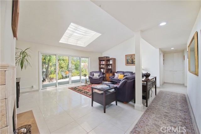 Image 3 for 16821 Albers St, Encino, CA 91436