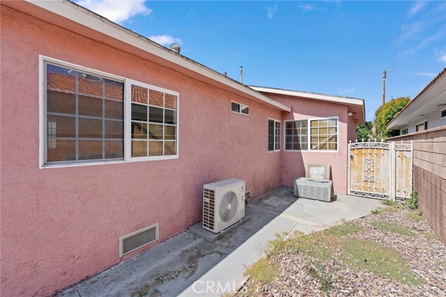18717 Clarkdale Avenue, Artesia CA: https://media.crmls.org/medias/8fd039fd-8a36-4e3e-9662-6f4ffa918f21.jpg