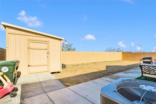 Detail Gallery Image 39 of 53 For 12672 Wycliff, Victorville,  CA 92392 - 4 Beds | 3 Baths