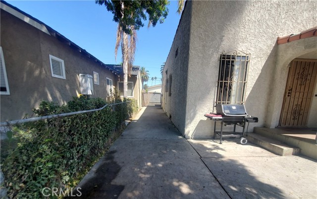 Image 3 for 2740 S Sycamore Ave, Los Angeles, CA 90016