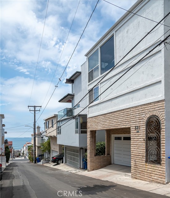321 20th Place, Manhattan Beach, California 90266, 4 Bedrooms Bedrooms, ,2 BathroomsBathrooms,Residential,Sold,20th,SB22163794