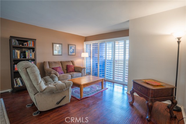 Detail Gallery Image 6 of 29 For 4505 California Ave #210,  Long Beach,  CA 90807 - 2 Beds | 2 Baths