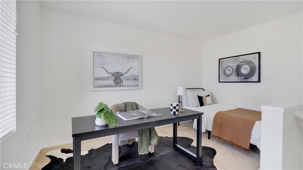 https://media.crmls.org/medias/8fd2167c-b3c1-4f61-980c-46a9d55d3d95.jpg?preset=X-Large