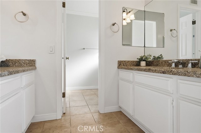 Detail Gallery Image 17 of 26 For 105 N El Molino St #E,  Alhambra,  CA 91801 - 2 Beds | 2/1 Baths