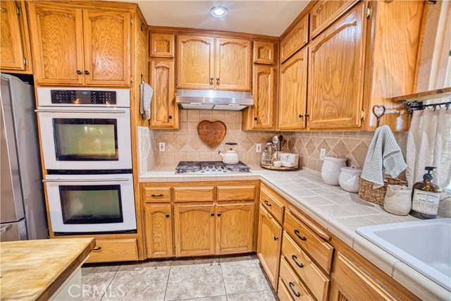 Detail Gallery Image 17 of 32 For 22052 Melrose Ct, Madera,  CA 93638 - 3 Beds | 2/1 Baths