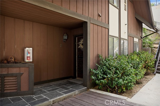 Detail Gallery Image 23 of 24 For 981 Lucerne Ln #3,  Lake Arrowhead,  CA 92352 - 1 Beds | 1/1 Baths