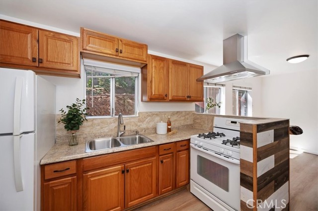 466 S Ca-173, Lake Arrowhead, CA 92352