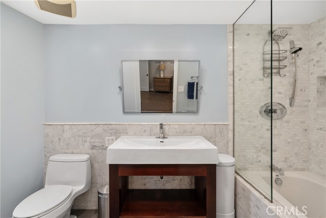 7670 Woodrow Wilson Drive, Los Angeles CA: https://media.crmls.org/medias/8fd2d2e0-a972-4377-ad9b-306674c2bfbb.jpg