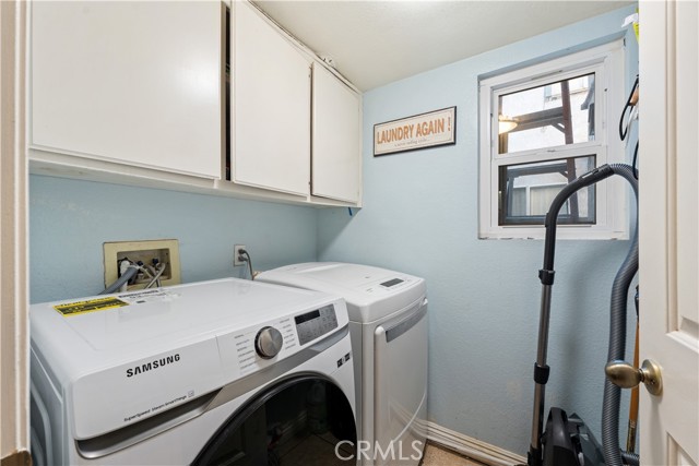 7726 Whitney Drive, Jurupa Valley CA: https://media.crmls.org/medias/8fd34bc3-d633-451e-906f-39ca19b1e112.jpg