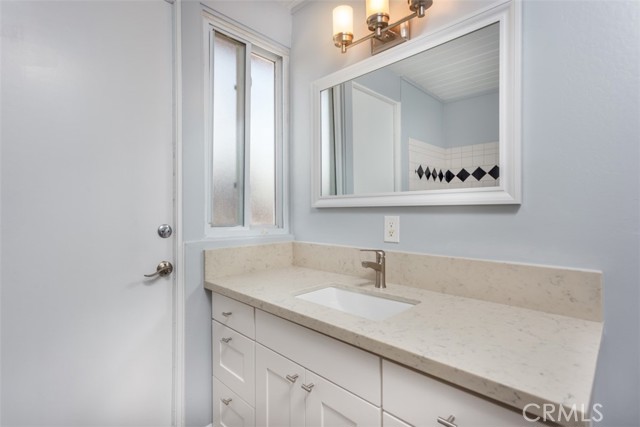 1747 N Shaffer N Street, Orange CA: https://media.crmls.org/medias/8fd36328-ab0d-4606-8ef6-159ac98af91c.jpg
