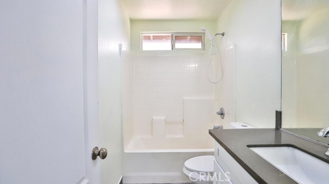 14412 Moon Valley Street, Victorville CA: https://media.crmls.org/medias/8fd3b3cf-35aa-49e7-8209-69e6400d174f.jpg