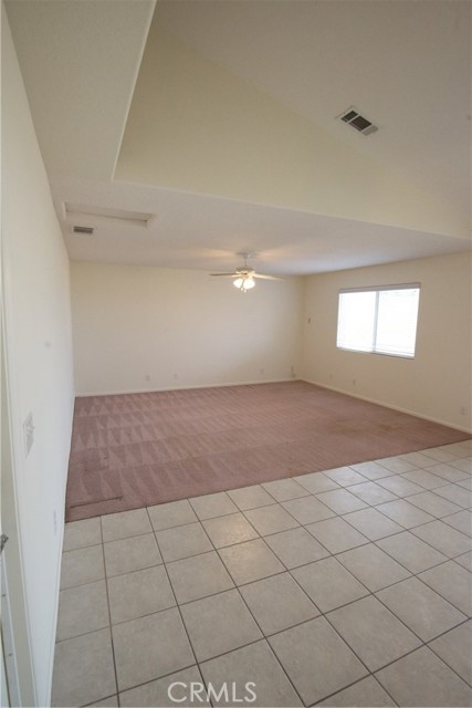 Detail Gallery Image 5 of 25 For 17482 Walnut, Hesperia,  CA 92345 - 3 Beds | 2 Baths