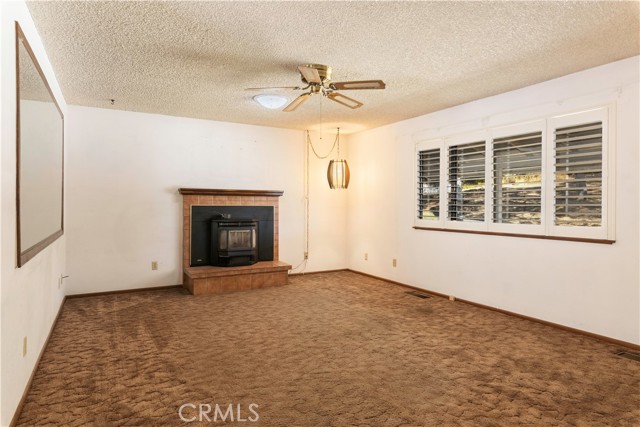 Detail Gallery Image 3 of 36 For 977 Sixth St, Lakeport,  CA 95453 - 2 Beds | 2 Baths
