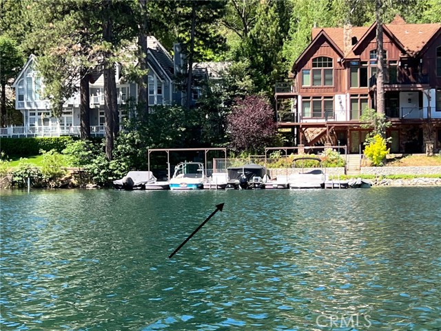 27453 North Bay Road, Lake Arrowhead CA: https://media.crmls.org/medias/8fd47f20-e9bb-47a8-a773-52770f0c548c.jpg