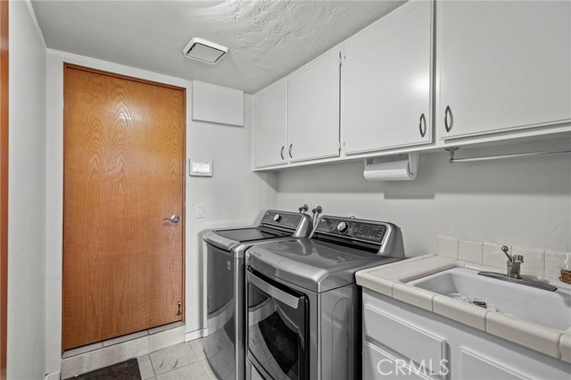 4 Woodhaven, Laguna Niguel CA: https://media.crmls.org/medias/8fd4b961-bb94-46e3-b33e-3ea4ab9c5faa.jpg