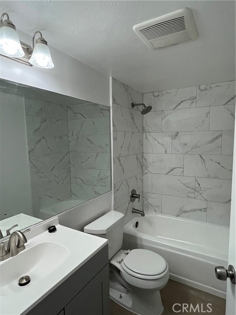 29752 Strawberry Hill Drive, Agoura Hills CA: https://media.crmls.org/medias/8fd4d7ec-c7c1-414a-8aa3-e64bb535511a.jpg