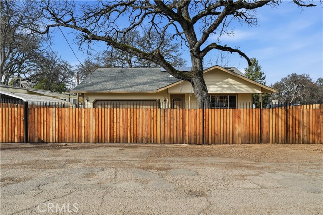 Detail Gallery Image 2 of 54 For 5704 Huron, Clearlake,  CA 95422 - 3 Beds | 2 Baths