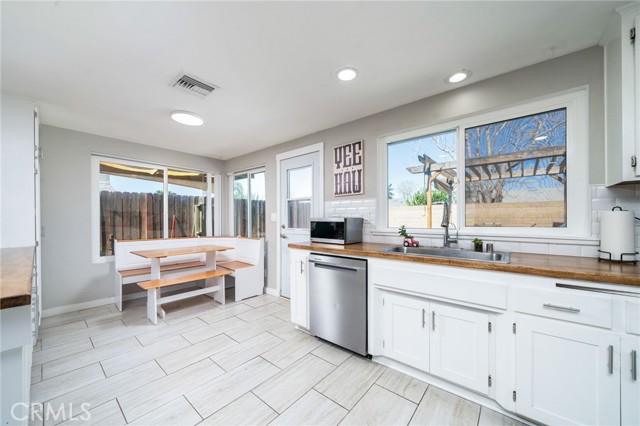 Image 14 of 45 For 40448 Marsha Court