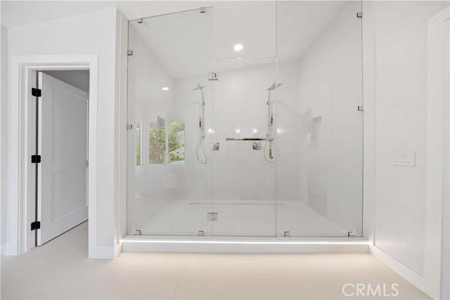 21721 Rushford Drive, Lake Forest CA: https://media.crmls.org/medias/8fd54f31-335f-4bee-9194-d04f958d4f82.jpg