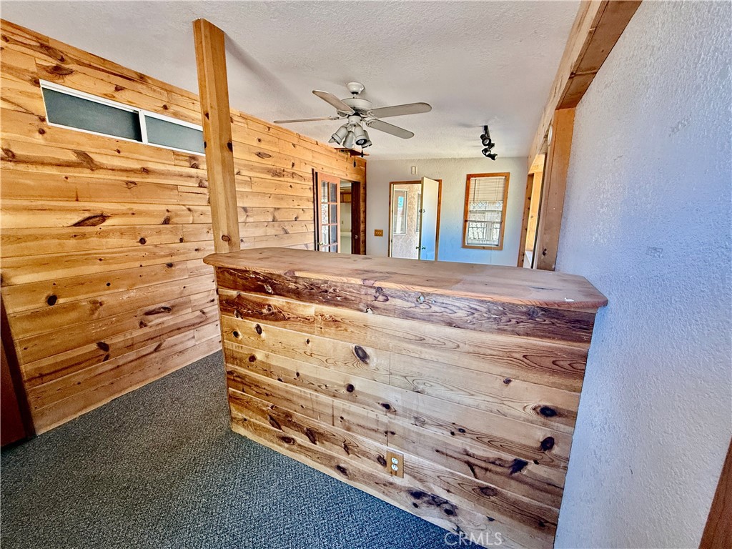 https://media.crmls.org/medias/8fd62f22-b709-40a4-9530-4965ed4ec666.jpg?preset=X-Large