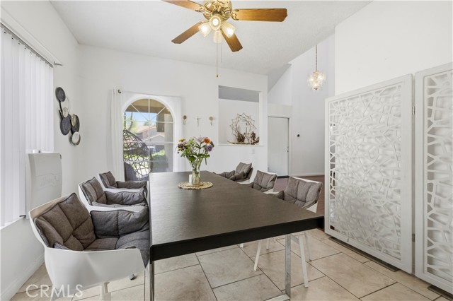 Detail Gallery Image 17 of 54 For 5361 Karling Pl, Palmdale,  CA 93552 - 4 Beds | 3 Baths