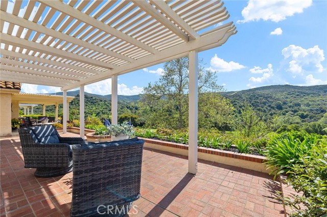 29122 Laurel Valley Drive, Vista CA: https://media.crmls.org/medias/8fd6e53e-6d81-4d20-8ad9-0ced70bbcd53.jpg