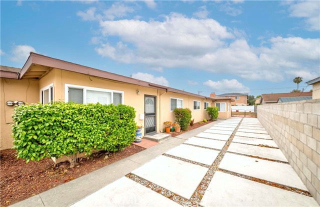 1442 W 220th St., Torrance CA: https://media.crmls.org/medias/8fd717ba-9d89-4f86-8f68-a31e570c192a.jpg