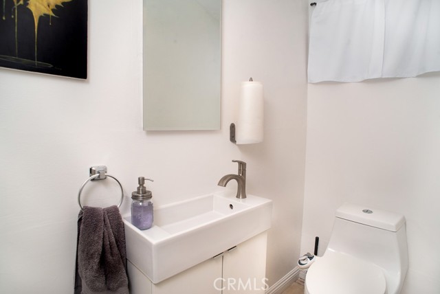 Detail Gallery Image 11 of 15 For 13232 Desmond St, Pacoima,  CA 91331 - 3 Beds | 1/1 Baths